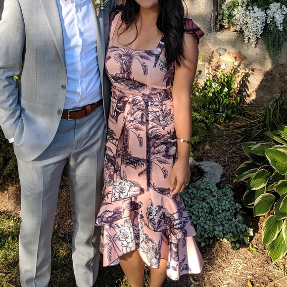 Midi Pink Tropical Patterned Dress - ASOS - Picture 3 of 6